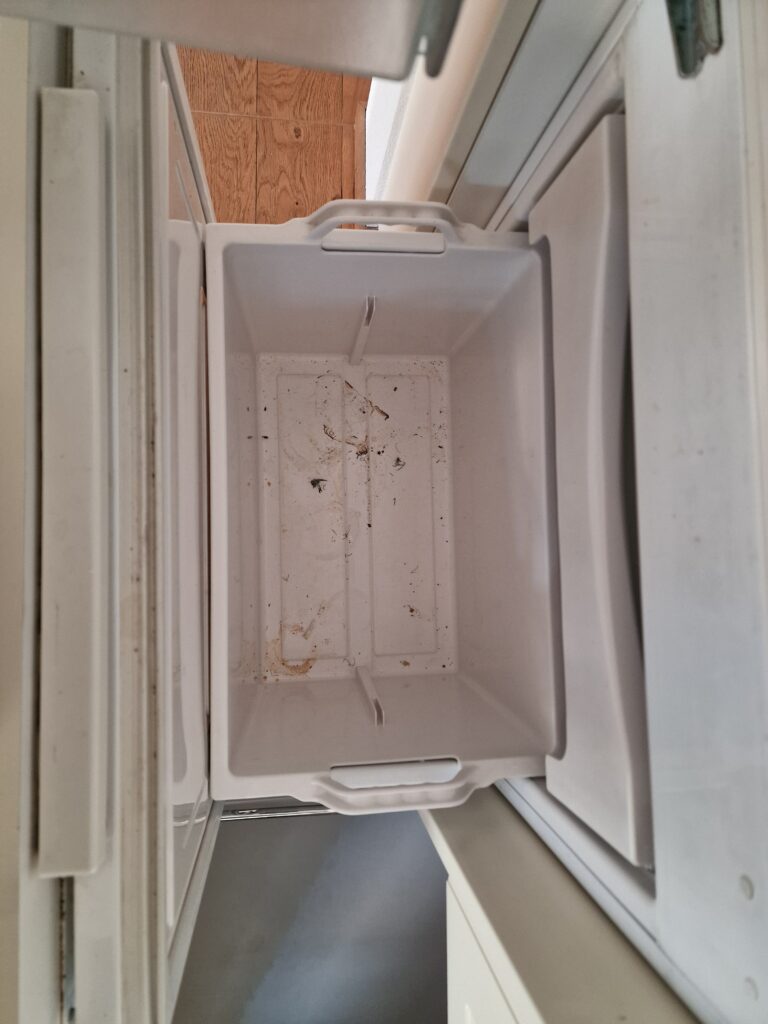 Amato Quality Clean Gmbh, Endreinigung der Wohnung, Innenreinigung der Küche